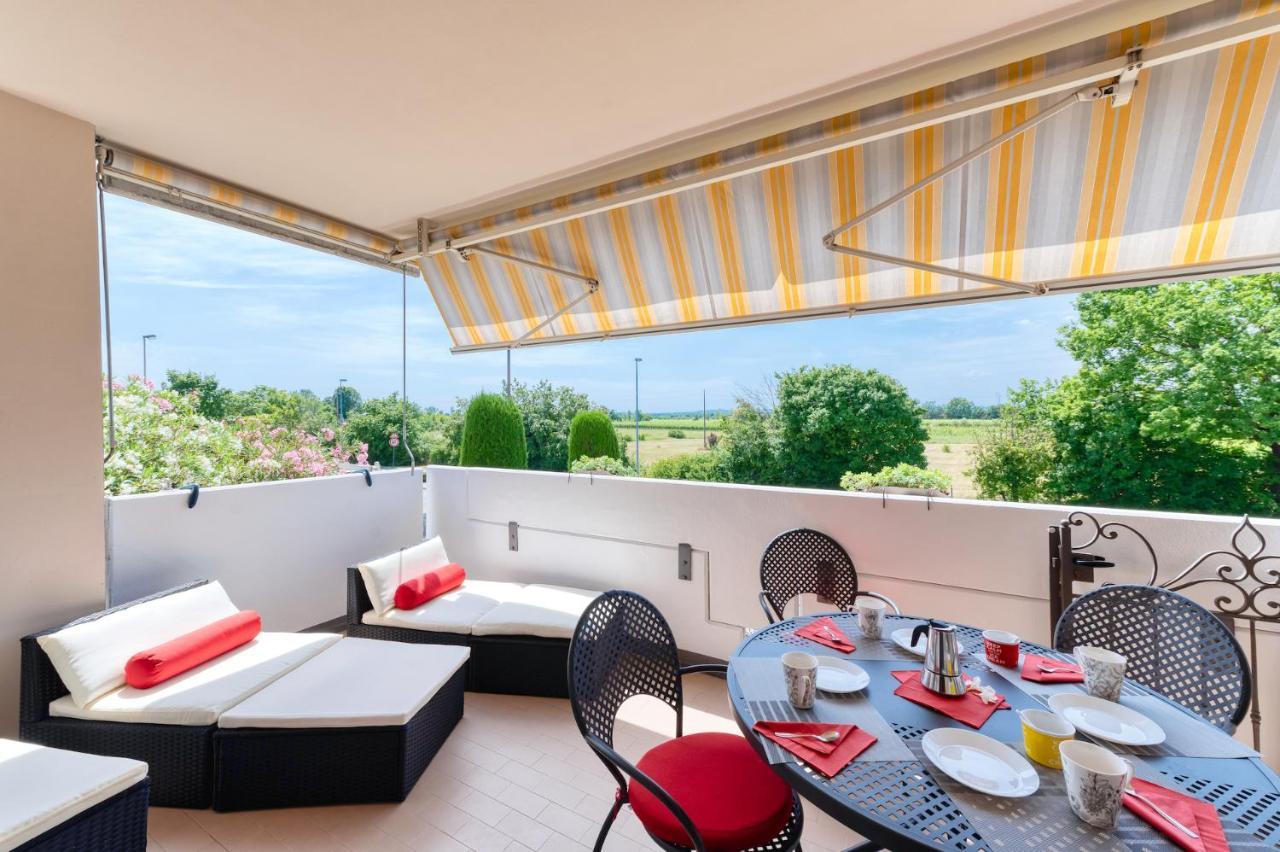 Wolf House - Sirmione Holiday Экстерьер фото