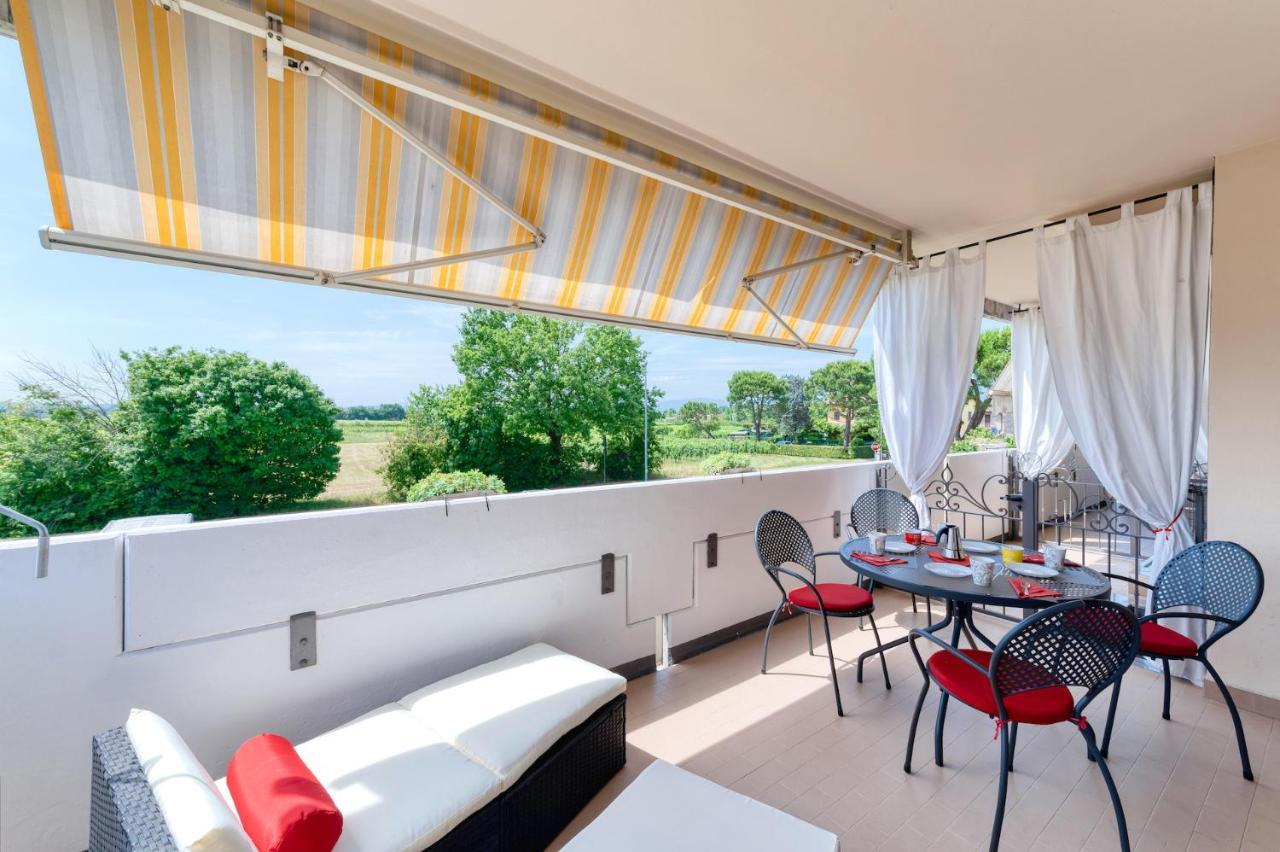 Wolf House - Sirmione Holiday Экстерьер фото